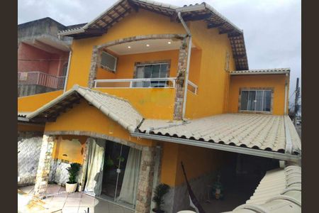 Casa à venda com 154m², 3 quartos e 4 vagas