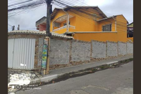Casa à venda com 154m², 3 quartos e 4 vagas