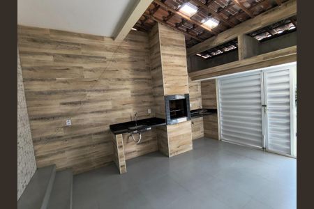 Casa à venda com 128m², 3 quartos e 1 vaga