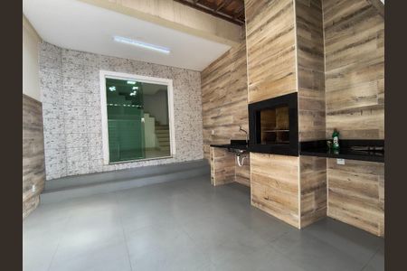 Casa à venda com 128m², 3 quartos e 1 vaga