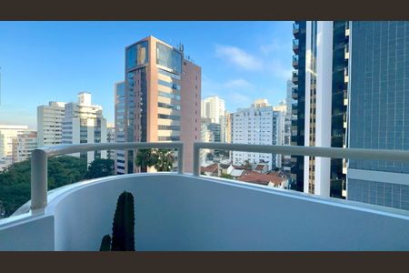 Apartamento à venda com 40m², 1 quarto e 1 vaga Apartamento à venda com 40m², 1 quarto e 1 vagaVaranda