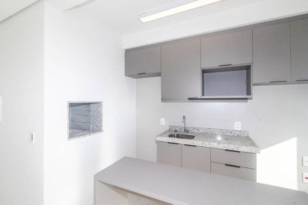 Cozinha de apartamento para alugar com 2 quartos, 67m² em São Geraldo, Porto Alegre