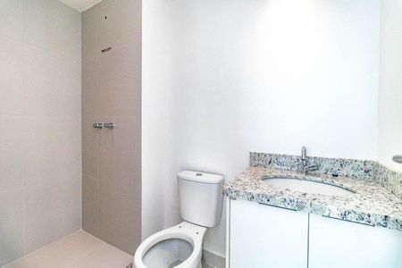Apartamento para alugar com 67m², 2 quartos e 1 vagaBanheiro social 