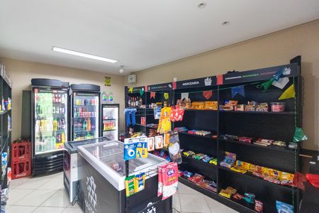 Apartamento para alugar com 50m², 2 quartos e 1 vaga Apartamento para alugar com 50m², 2 quartos e 1 vagaÁrea Comum - Mini Mercado