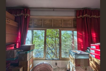 Casa à venda com 360m², 3 quartos e 3 vagas Casa à venda com 360m², 3 quartos e 3 vagasJanela - Quarto 2