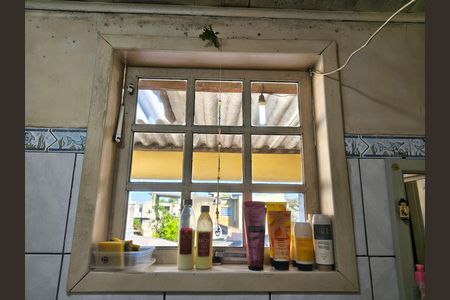 Casa à venda com 360m², 3 quartos e 3 vagas Casa à venda com 360m², 3 quartos e 3 vagasJanela - Banheiro Suite 4