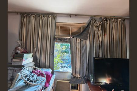 Casa à venda com 360m², 3 quartos e 3 vagas Casa à venda com 360m², 3 quartos e 3 vagasJanela - Quarto 3