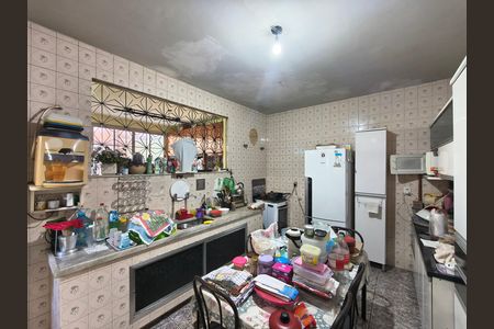 Casa à venda com 360m², 3 quartos e 3 vagas Casa à venda com 360m², 3 quartos e 3 vagasCozinha
