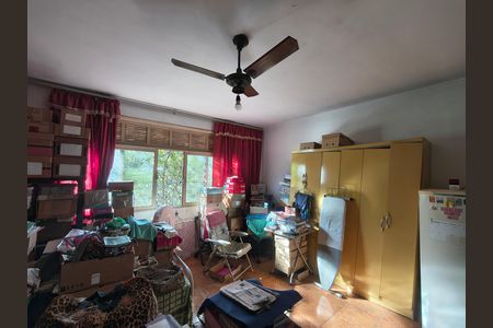 Casa à venda com 360m², 3 quartos e 3 vagas Casa à venda com 360m², 3 quartos e 3 vagasQuarto 2