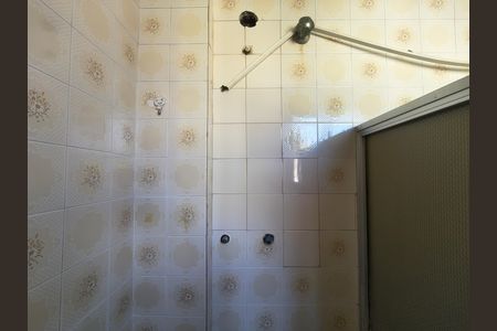 Casa à venda com 360m², 3 quartos e 3 vagas Casa à venda com 360m², 3 quartos e 3 vagasBanheiro 2