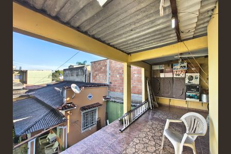 Casa à venda com 360m², 3 quartos e 3 vagas Casa à venda com 360m², 3 quartos e 3 vagasVaranda