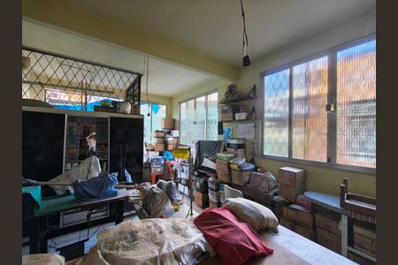 Casa à venda com 360m², 3 quartos e 3 vagas Casa à venda com 360m², 3 quartos e 3 vagasQuarto 1