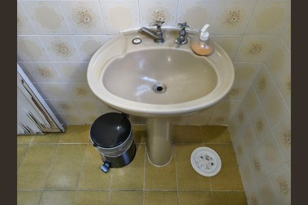 Casa à venda com 360m², 3 quartos e 3 vagas Casa à venda com 360m², 3 quartos e 3 vagasBanheiro Social