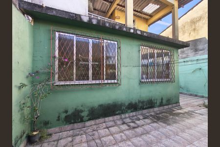 Casa à venda com 360m², 3 quartos e 3 vagas Casa à venda com 360m², 3 quartos e 3 vagasVaranda