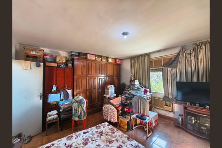 Casa à venda com 360m², 3 quartos e 3 vagas Casa à venda com 360m², 3 quartos e 3 vagasQuarto 3