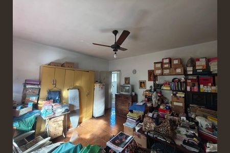 Casa à venda com 360m², 3 quartos e 3 vagas Casa à venda com 360m², 3 quartos e 3 vagasQuarto 2