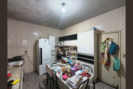 Casa à venda com 360m², 3 quartos e 3 vagas Casa à venda com 360m², 3 quartos e 3 vagasCozinha