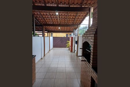 Casa à venda com 70m², 3 quartos e 2 vagas