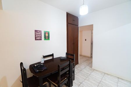 Apartamento à venda com 90m², 3 quartos e 1 vaga Apartamento à venda com 90m², 3 quartos e 1 vagaSala