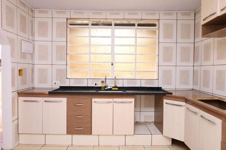 Casa para alugar com 31m², 2 quartos e 2 vagasCozinha