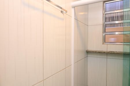 Casa para alugar com 31m², 2 quartos e 2 vagasBanheiro