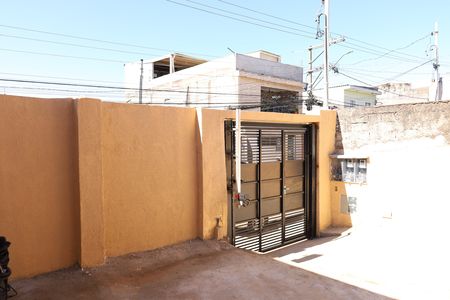 Casa para alugar com 31m², 2 quartos e 2 vagasQuintal