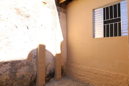 Casa para alugar com 29m², 1 quarto e sem vagaQuintal