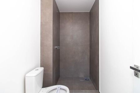 Apartamento à venda com 60m², 2 quartos e 1 vaga Apartamento à venda com 60m², 2 quartos e 1 vagaBanheiro do Quarto 1