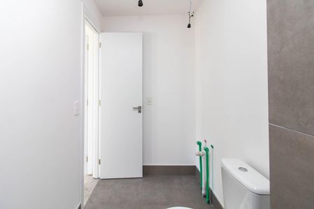 Apartamento à venda com 60m², 2 quartos e 1 vaga Apartamento à venda com 60m², 2 quartos e 1 vagaBanheiro do Quarto 2