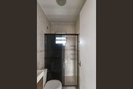 Banheiro de apartamento para alugar com 2 quartos, 45m² em Campo Grande, Rio de Janeiro