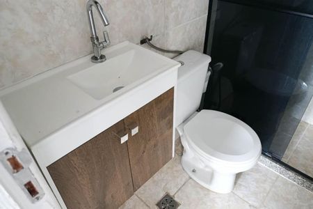Apartamento à venda com 45m², 2 quartos e 1 vaga Apartamento à venda com 45m², 2 quartos e 1 vagaBanheiro