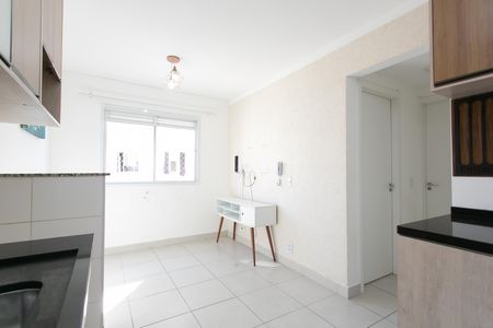 Apartamento à venda com 32m², 2 quartos e sem vaga Apartamento à venda com 32m², 2 quartos e sem vagaCozinha - Armários