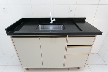 Apartamento à venda com 32m², 2 quartos e sem vaga Apartamento à venda com 32m², 2 quartos e sem vagaCozinha - Armários