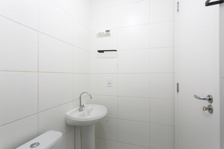 Apartamento à venda com 32m², 2 quartos e sem vaga Apartamento à venda com 32m², 2 quartos e sem vagaBanheiro