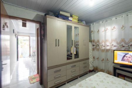 Casa à venda com 100m², 2 quartos e 1 vagaQuarto/Edicula dos fundos