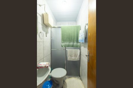 Casa à venda com 100m², 2 quartos e 1 vagaBanheiro Social Edicula dos fundos