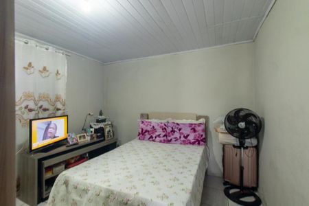Casa à venda com 100m², 2 quartos e 1 vagaQuarto/Edicula dos fundos