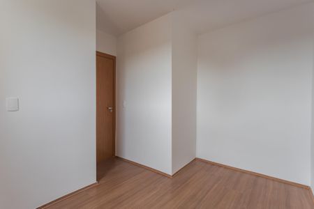 Quarto 2 de apartamento para alugar com 2 quartos, 41m² em Jardim Itu, Porto Alegre