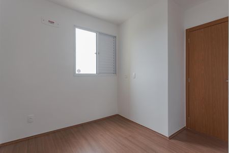 Quarto 2 de apartamento para alugar com 2 quartos, 41m² em Jardim Itu, Porto Alegre