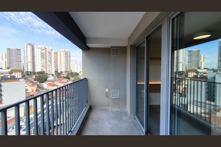 Studio para alugar com 37m², 1 quarto e sem vaga Studio para alugar com 37m², 1 quarto e sem vagaVaranda