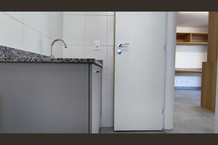 Studio para alugar com 37m², 1 quarto e sem vaga Studio para alugar com 37m², 1 quarto e sem vagaBanheiro