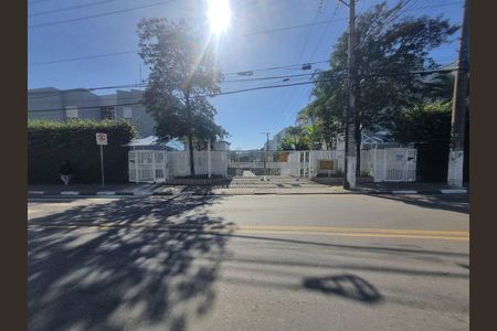 Apartamento para alugar com 68m², 3 quartos e 1 vaga Apartamento para alugar com 68m², 3 quartos e 1 vagaFachada do Condominio