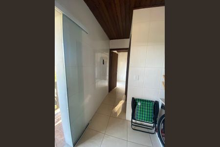 Casa para alugar com 38m², 1 quarto e 1 vaga Casa para alugar com 38m², 1 quarto e 1 vagaCorredor