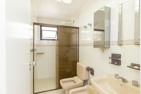 Apartamento para alugar com 99m², 4 quartos e 3 vagas Apartamento para alugar com 99m², 4 quartos e 3 vagasBanheiro