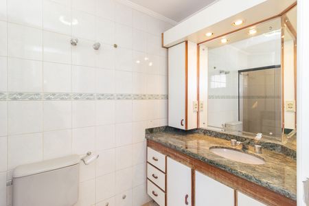 Apartamento para alugar com 99m², 4 quartos e 3 vagas Apartamento para alugar com 99m², 4 quartos e 3 vagasBanheiro Quarto 1