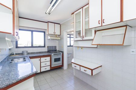 Apartamento para alugar com 99m², 4 quartos e 3 vagas Apartamento para alugar com 99m², 4 quartos e 3 vagasCozinha