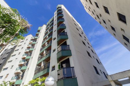 Apartamento para alugar com 99m², 4 quartos e 3 vagas Apartamento para alugar com 99m², 4 quartos e 3 vagasFachada Bloco