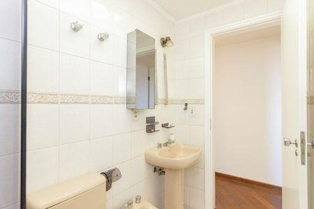 Apartamento para alugar com 99m², 4 quartos e 3 vagas Apartamento para alugar com 99m², 4 quartos e 3 vagasBanheiro