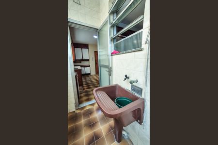 Apartamento à venda com 84m², 2 quartos e 1 vaga Apartamento à venda com 84m², 2 quartos e 1 vagaÁrea de Serviço