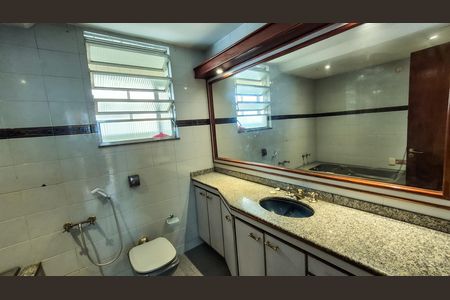 Apartamento à venda com 84m², 2 quartos e 1 vaga Apartamento à venda com 84m², 2 quartos e 1 vagaBanheiro